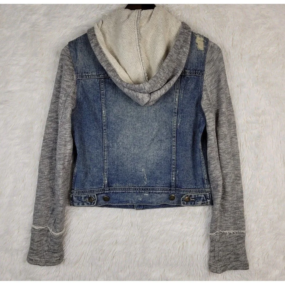 $168 We The Free People S/4 Small Denim Jean Hoodie Trucker Jacket Button Up EUC - Picture 3 of 7